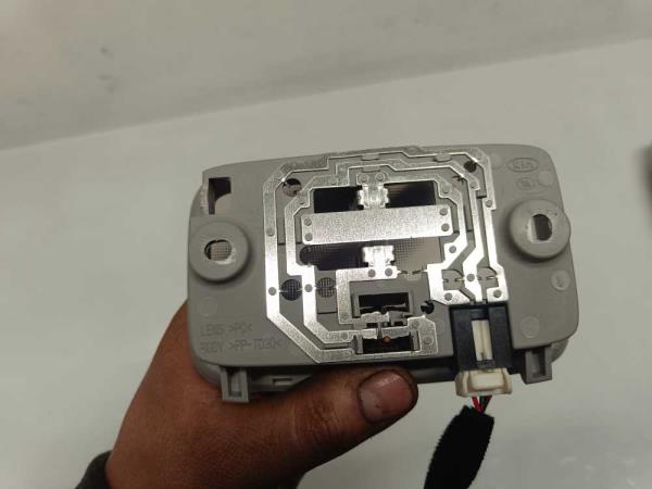 LAMP DANS LE PLAFONIER KIA PICANTO 2017+ - Vue 2